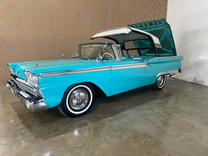 Ford-Fairlane-1959-Blue