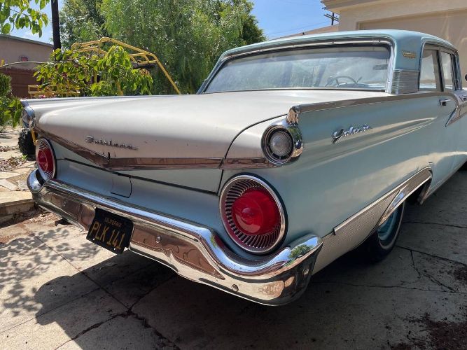 Ford-Fairlane-1959-BlueWhite-BlueWhite-3