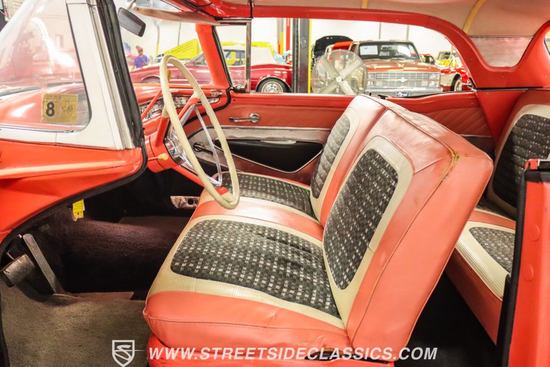 Ford-Fairlane-1959-Geranium-Geranium-13