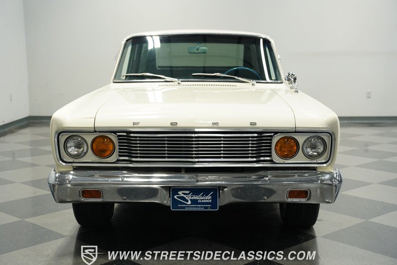 Ford-Fairlane-1965-WImbledon-White-Gray-16