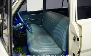 Ford-Fairlane-1965-WImbledon-White-Gray-43