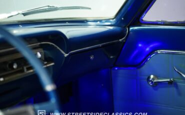 Ford-Fairlane-1965-WImbledon-White-Gray-44