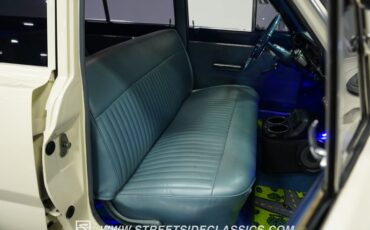 Ford-Fairlane-1965-WImbledon-White-Gray-46