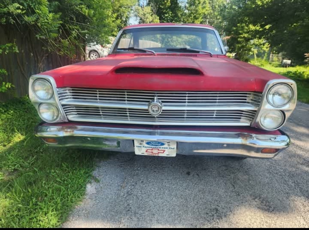 Ford-Fairlane-1966-10