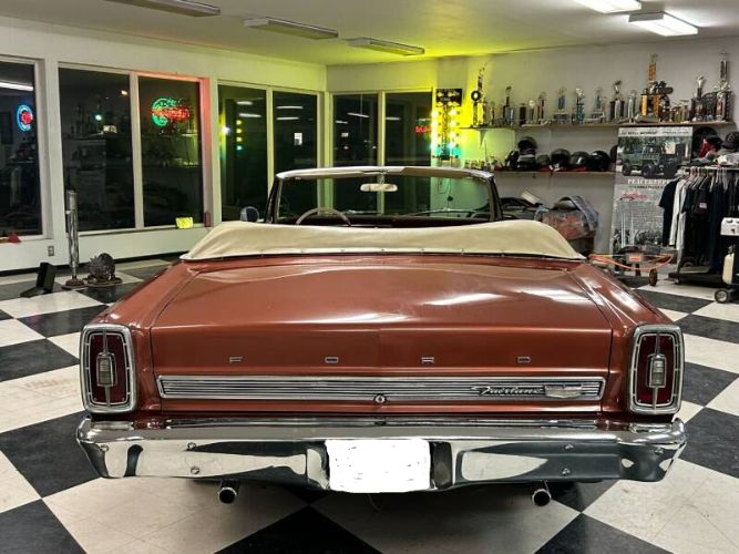 Ford-Fairlane-1966-Orange-Beige-1