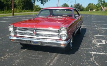 Ford-Fairlane-1966-Red