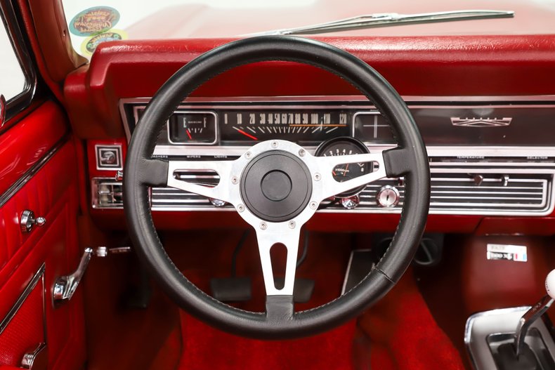 Ford-Fairlane-1967-Candy-Apple-Red-Red-14