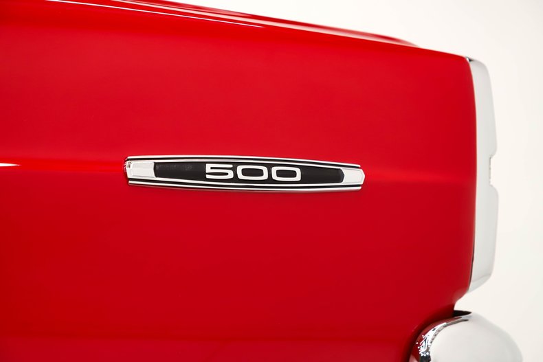 Ford-Fairlane-1967-Candy-Apple-Red-Red-16