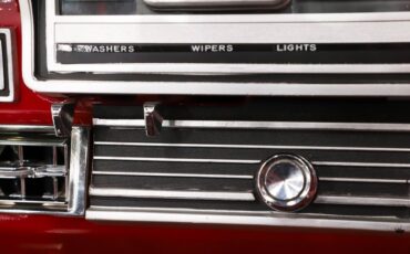 Ford-Fairlane-1967-Candy-Apple-Red-Red-19