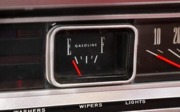 Ford-Fairlane-1967-Candy-Apple-Red-Red-22