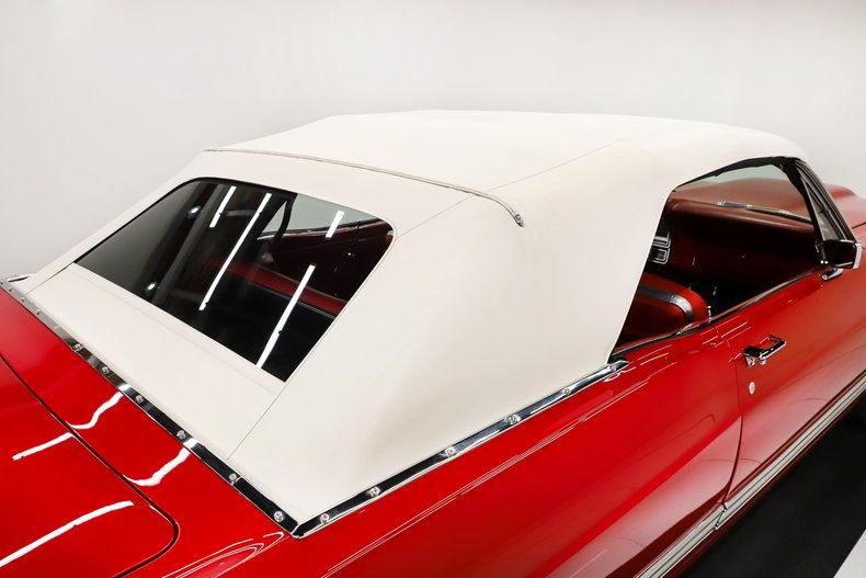 Ford-Fairlane-1967-Candy-Apple-Red-Red-32