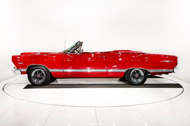Ford-Fairlane-1967-Candy-Apple-Red-Red-42