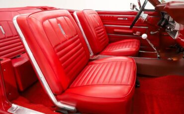 Ford-Fairlane-1967-Candy-Apple-Red-Red-43