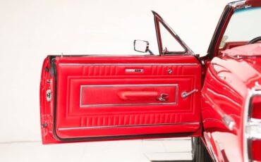Ford-Fairlane-1967-Candy-Apple-Red-Red-7