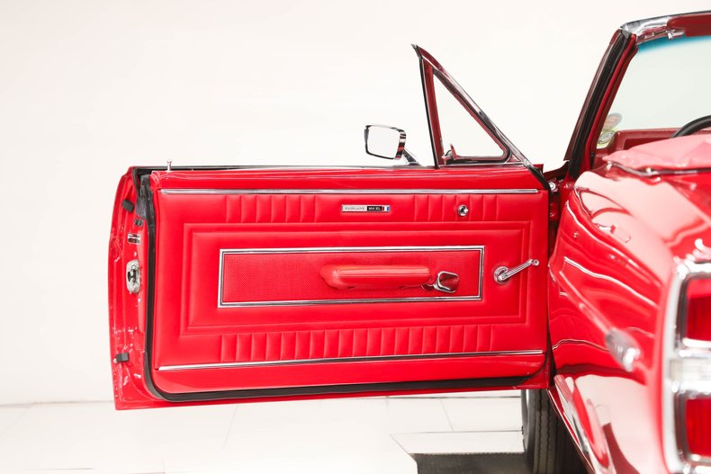 Ford-Fairlane-1967-Candy-Apple-Red-Red-7