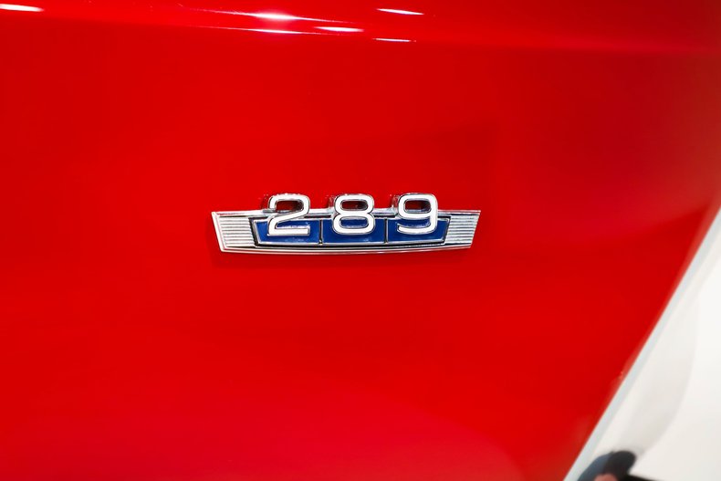 Ford-Fairlane-1967-Candy-Apple-Red-Red-9