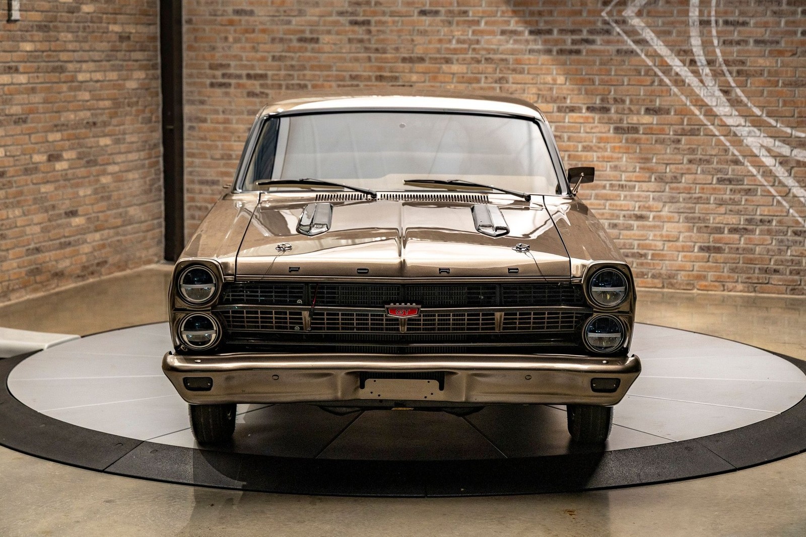 Ford-Fairlane-1967-Coupe-1