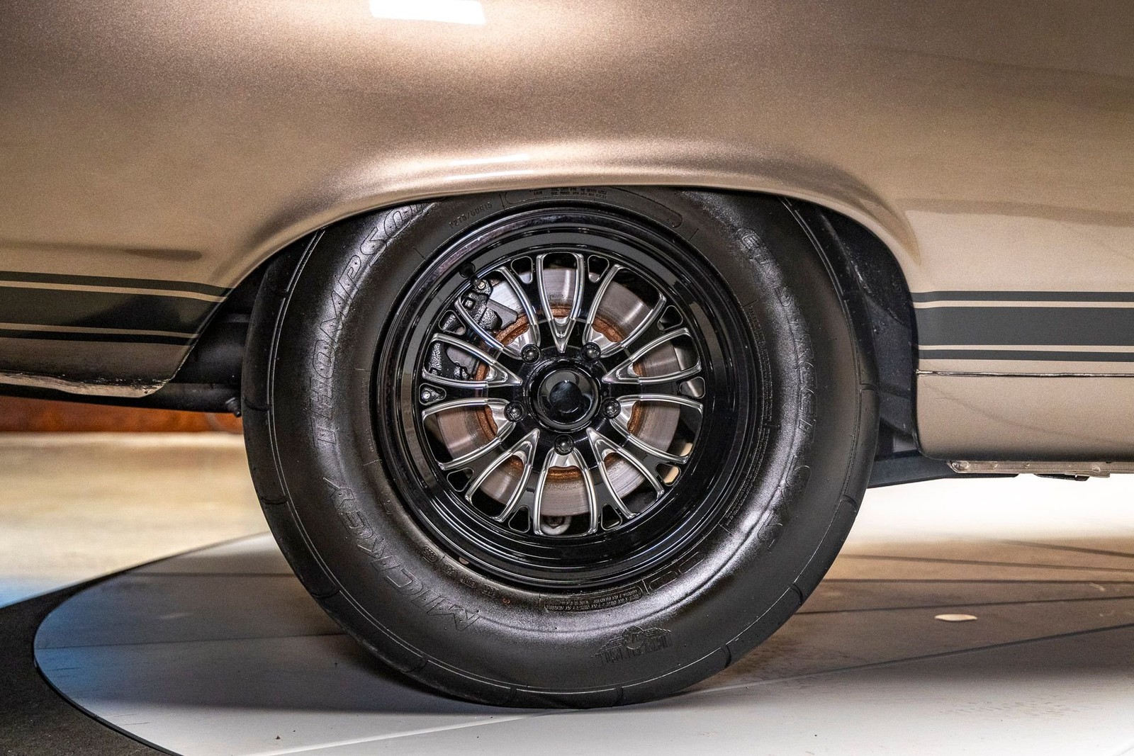 Ford-Fairlane-1967-Coupe-12