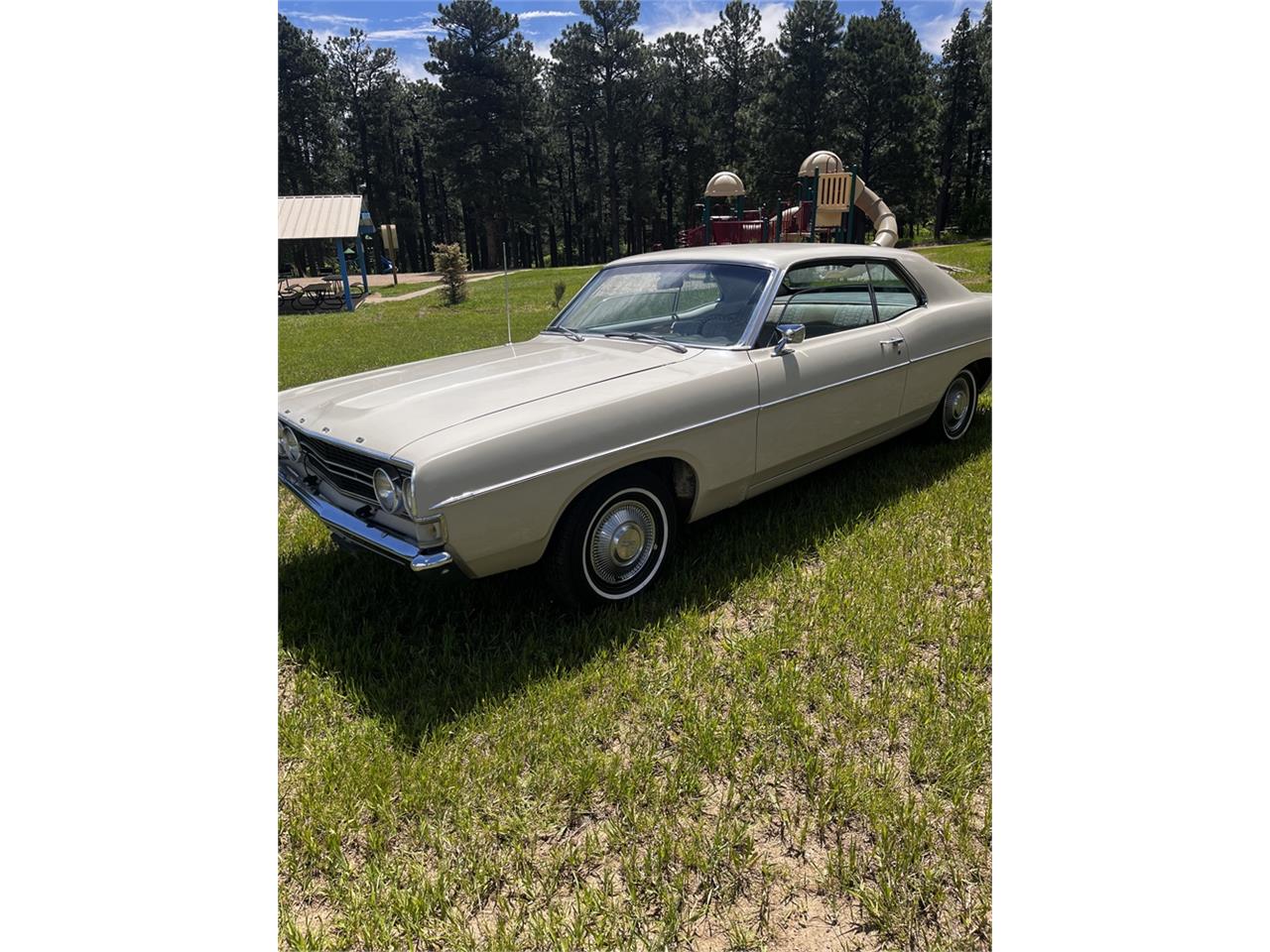 Ford-Fairlane-1968-Beige-Tan-16