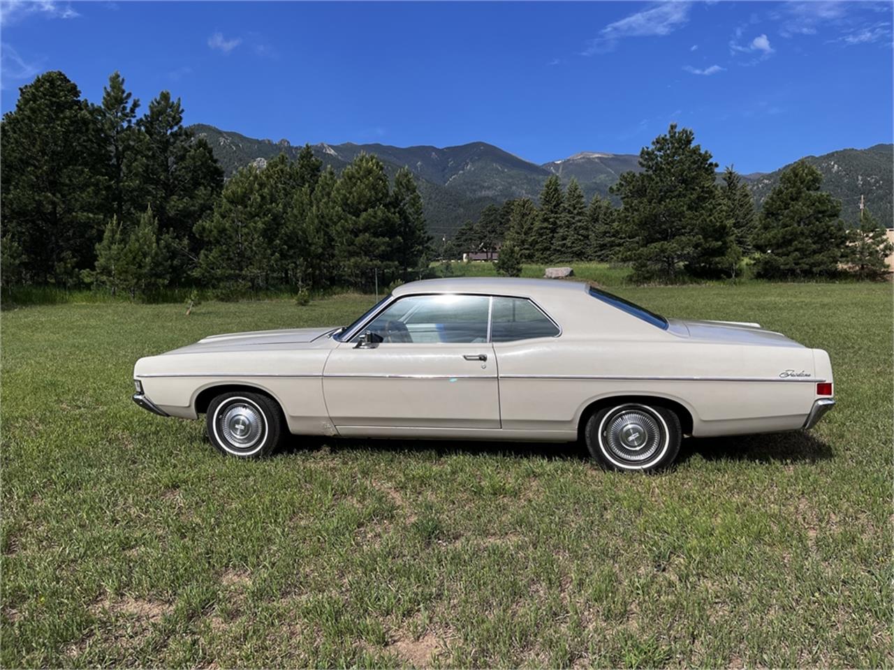 Ford-Fairlane-1968-Beige-Tan-17