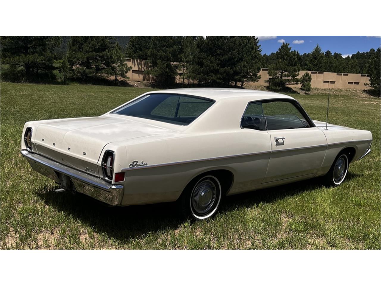 Ford-Fairlane-1968-Beige-Tan-2