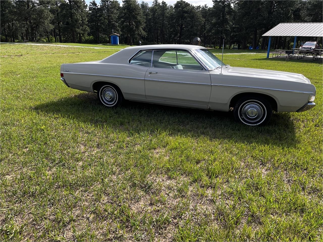 Ford-Fairlane-1968-Beige-Tan-24