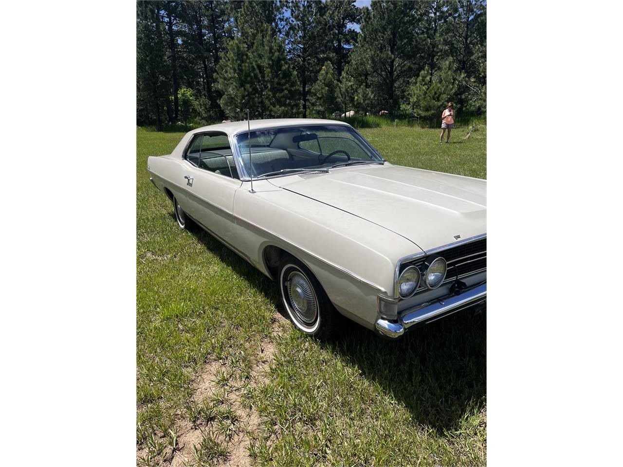 Ford-Fairlane-1968-Beige-Tan-25