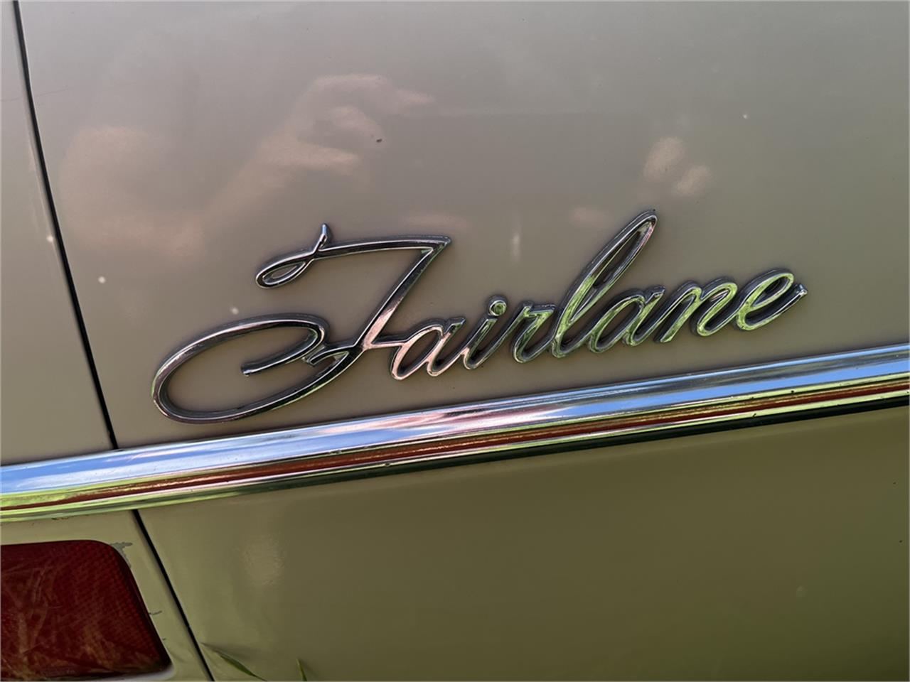 Ford-Fairlane-1968-Beige-Tan-35