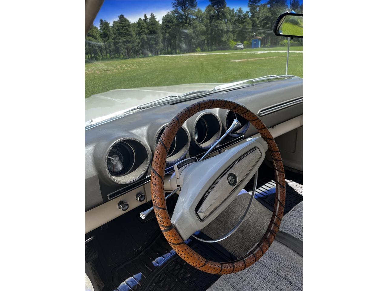 Ford-Fairlane-1968-Beige-Tan-45