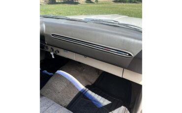 Ford-Fairlane-1968-Beige-Tan-50