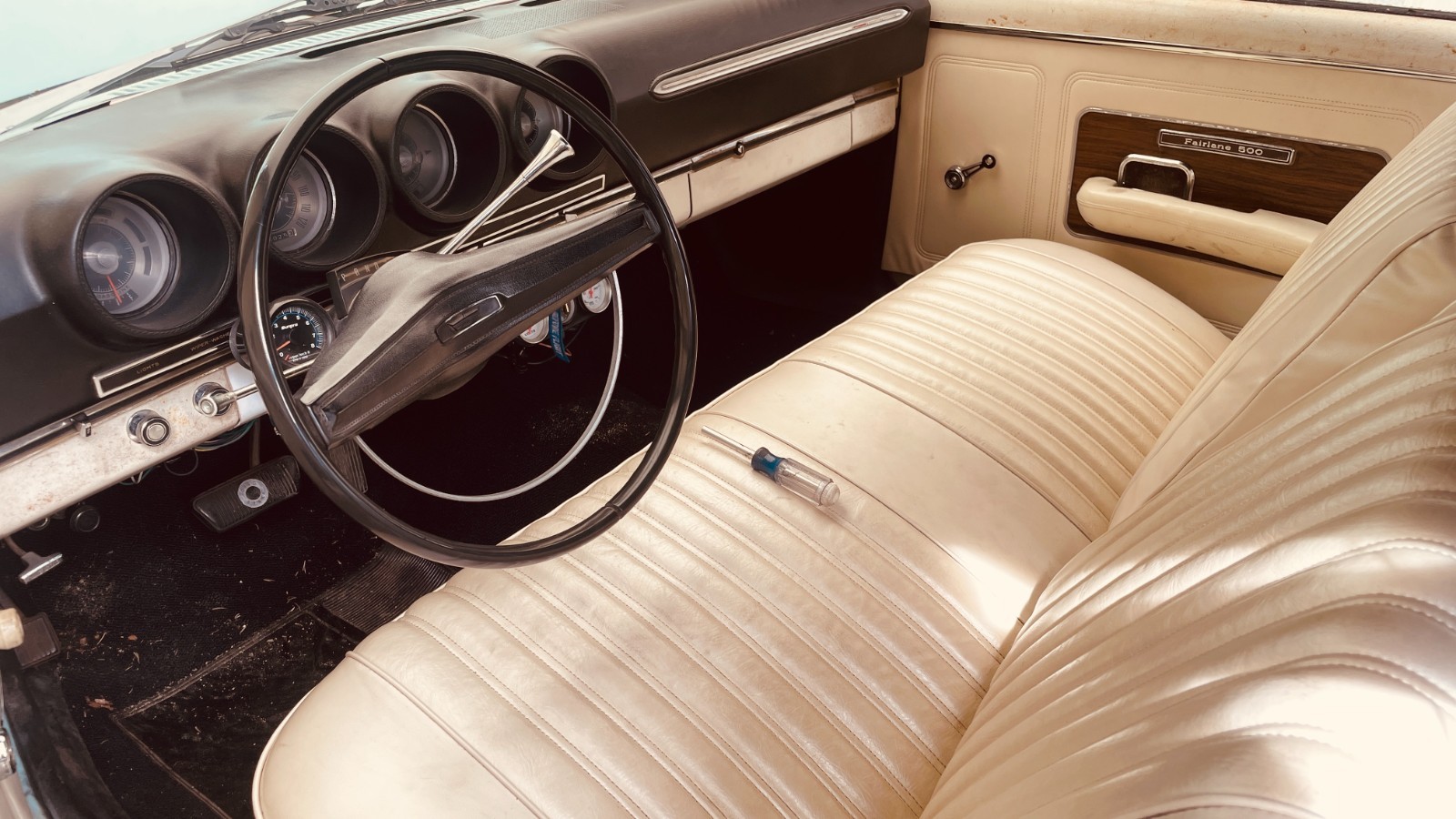 Ford-Fairlane-1969-Convertible-18