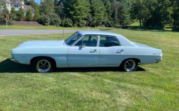Ford-Fairlane-1969-SDN-3