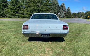 Ford-Fairlane-1969-SDN-5