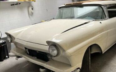 Ford-Fairlane-500-1957-White-White-4