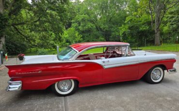 Ford-Fairlane-500-1957-red