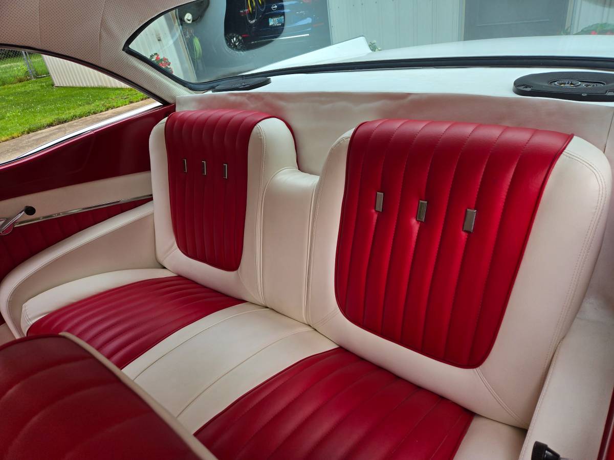 Ford-Fairlane-500-1957-red-5