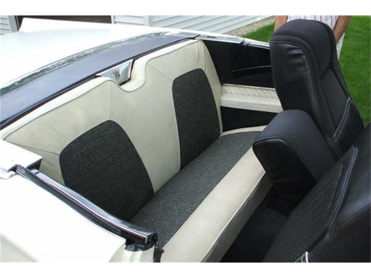 Ford-Fairlane-500-1958-Colonial-White-Colonial-WhiteBlack-11