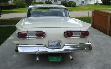 Ford-Fairlane-500-1958-Colonial-White-Colonial-WhiteBlack-2