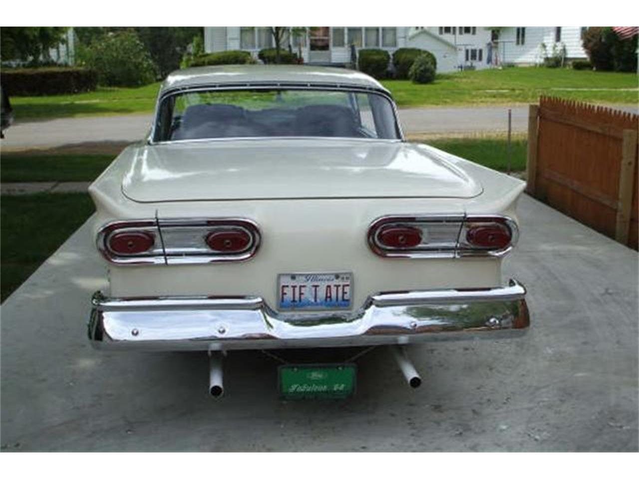 Ford-Fairlane-500-1958-Colonial-White-Colonial-WhiteBlack-2