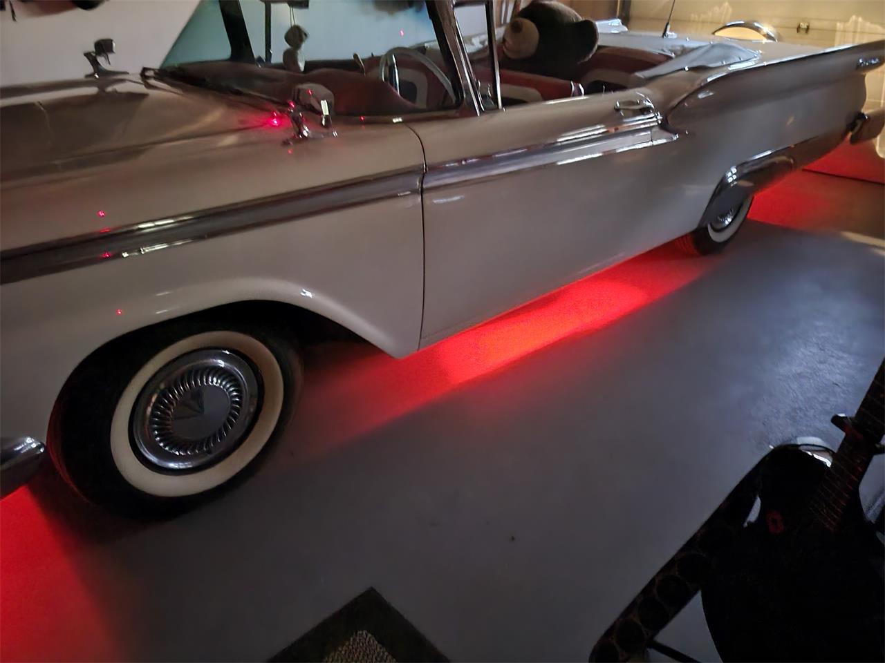 Ford-Fairlane-500-1959-White-Red-8