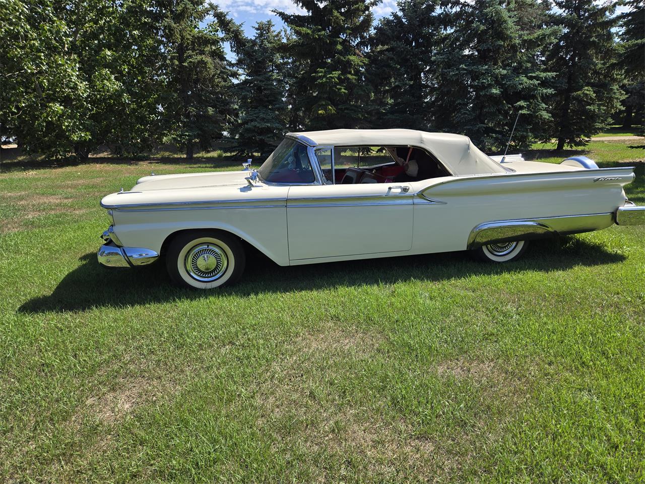 Ford-Fairlane-500-1959-White-Red