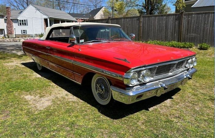 Ford-Fairlane-500-1964-Rangoon-Red-Red-vinyl-2