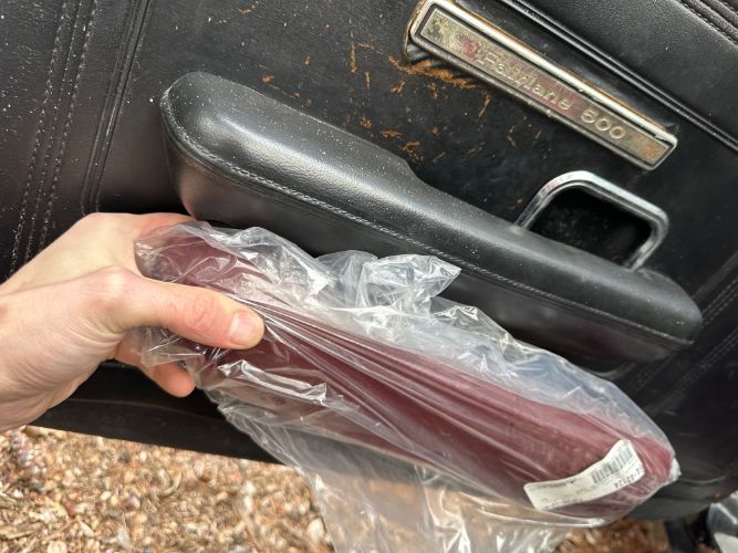 Ford-Fairlane-500-1969-Black-Red-23