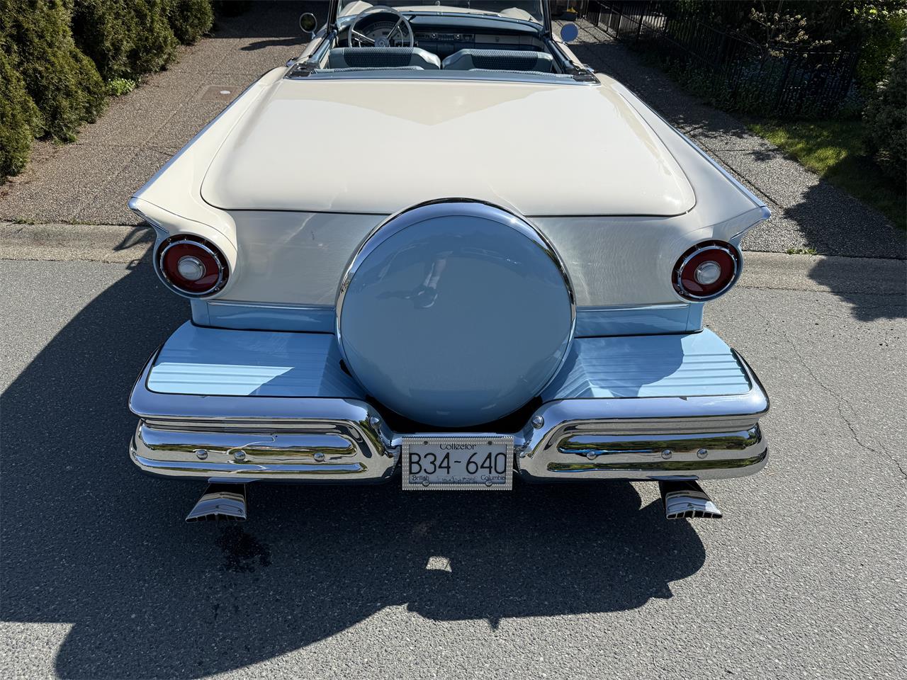 Ford-Fairlane-500-skyliner-1957-Blue-Blue-2