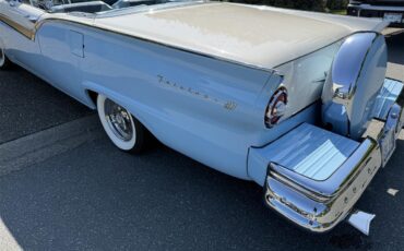 Ford-Fairlane-500-skyliner-1957-Blue-Blue-3