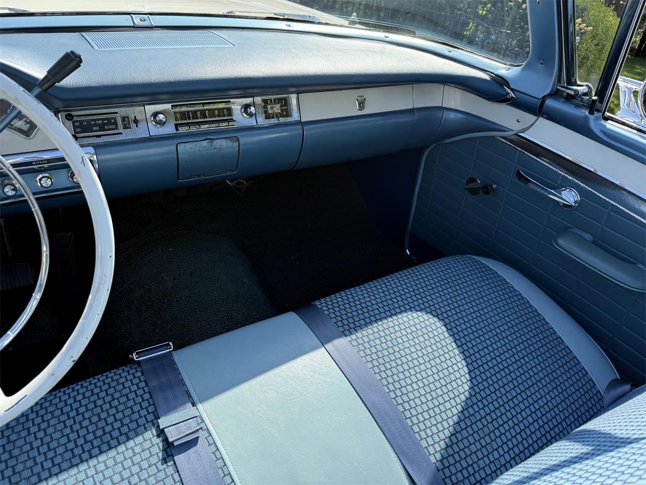 Ford-Fairlane-500-skyliner-1957-Blue-Blue-9