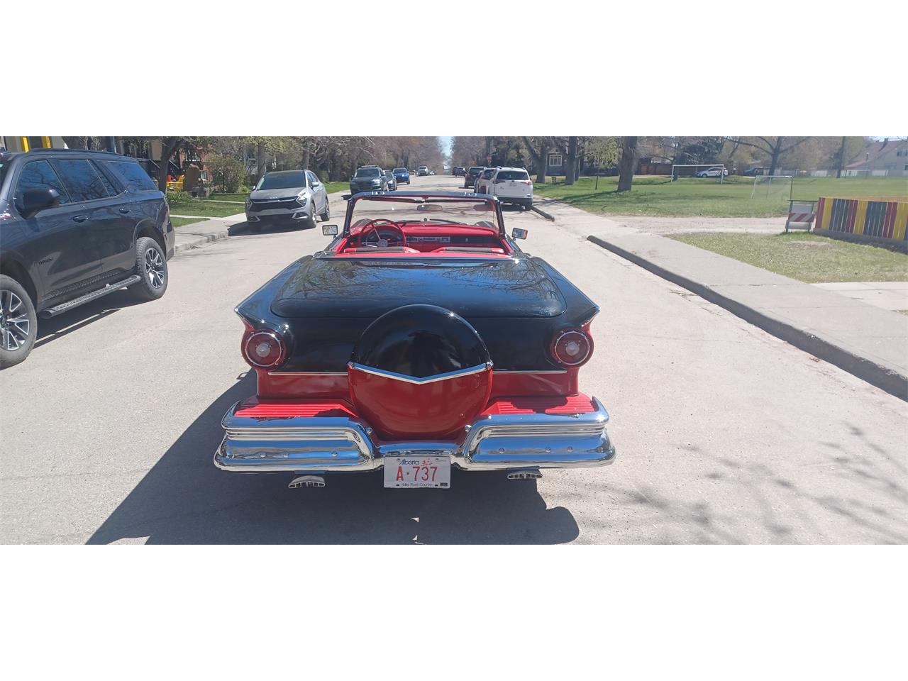 Ford-Fairlane-500-skyliner-1957-REDBlack-RedBlack-12
