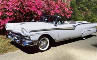 Ford-Fairlane-500-skyliner-1957-White-White