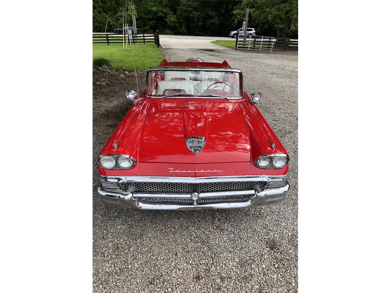 Ford-Fairlane-500-skyliner-1958-RedWhite-RedWhite-11