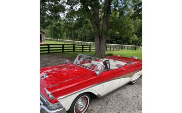 Ford-Fairlane-500-skyliner-1958-RedWhite-RedWhite-14